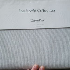 Calvin Klein Twin Bedskirt